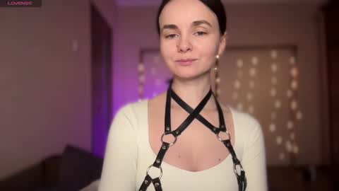 Snapshot of lanaloulou chatting on 10, 10, 2025 Lana online show from 10, 10, 2025