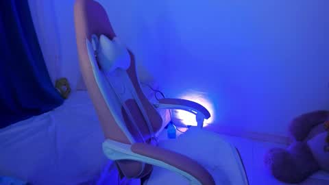 Lana  online show from 15, 10, 2025