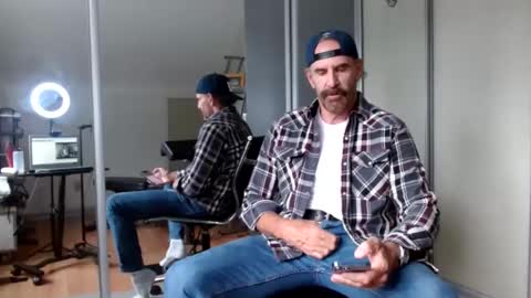 Snapshot of lancedad1 chatting on 7, 10, 2025 Lance online show from 7, 10, 2025