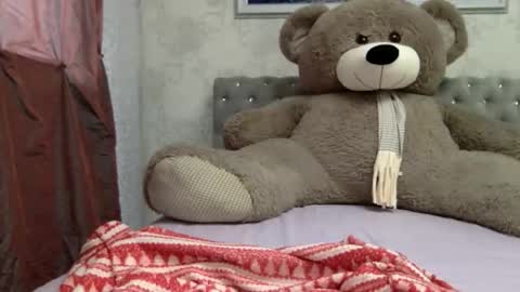 langoria online show from 3, 10, 2025