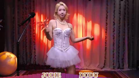 lankwaifong_cindy online show from 15, 5, 2026