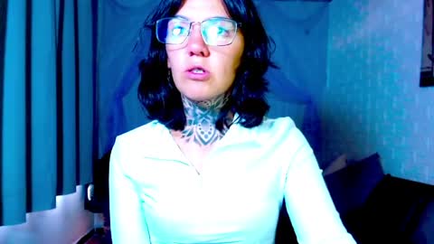 LANNIE   online show from 1, 4, 2026