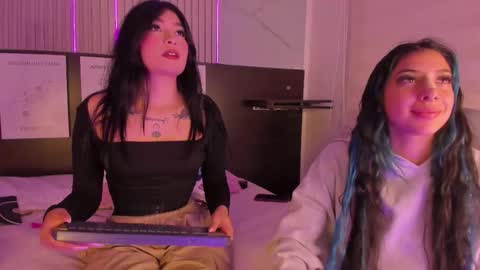 lara_as online show from 9, 9, 2025