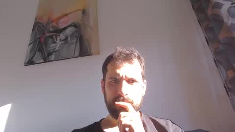 laraaan online show from 18, 1, 2026