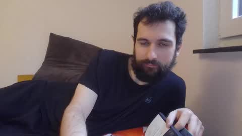 laraaan online show from 14, 2, 2026