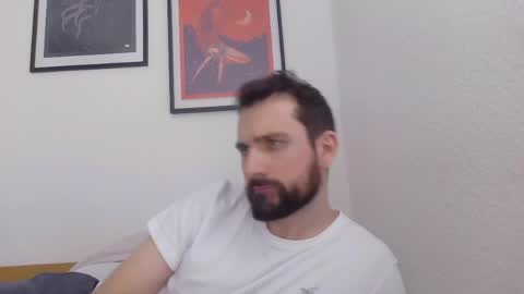 laraaan online show from 27, 3, 2026