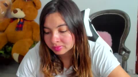 Lara online show from 25, 4, 2026