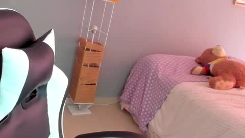 Lara online show from 19, 5, 2026