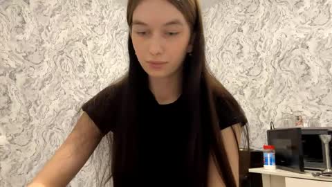 lara online show from 24, 4, 2026