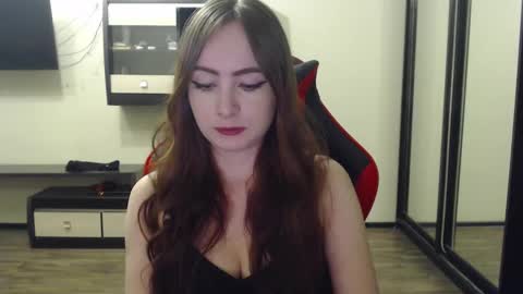 Laralianna online show from 17, 2, 2025