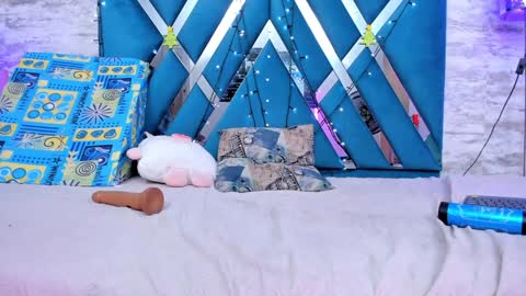 Lara Murphy online show from 18, 12, 2024