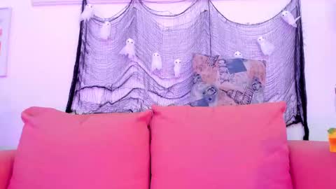 Lara Murphy online show from 22, 10, 2025