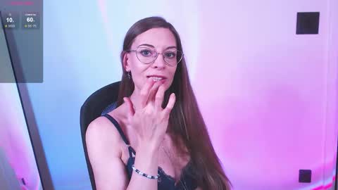 larawinters online show from 3, 11, 2025