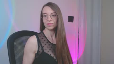 larawintersxxx online show from 28, 3, 2026