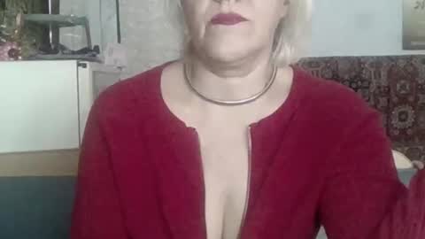 larisaq4ugo24 online show from 11, 2, 2026