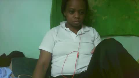 larissa645771 online show from 19, 3, 2026