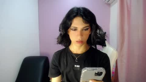 Snapshot of larry_craft chatting on 1, 4, 2026 larry online show from 1, 4, 2026