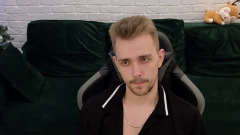 Snapshot of larstar01 chatting on 4, 12, 2024 Lars online show from 4, 12, 2024