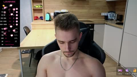 Snapshot of larstar01 chatting on 2, 2, 2025 Lars online show from 2, 2, 2025