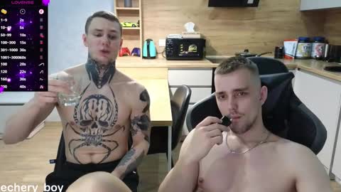 Snapshot of larstar01 chatting on 4, 3, 2025 Lars online show from 4, 3, 2025