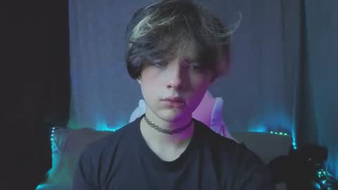 Em0 Slut online show from 5, 7, 2026