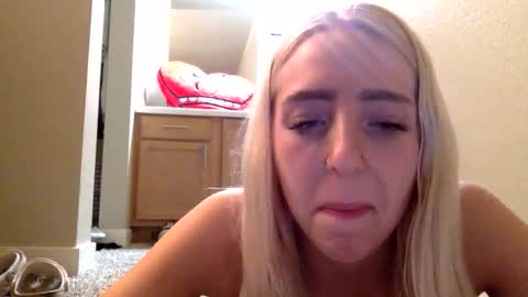 Roxy blue online show from 24, 2, 2026