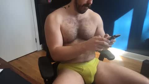 Snapshot of latenightlunch chatting on 24, 2, 2026 Latenightlunch online show from 24, 2, 2026