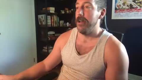 Snapshot of latenightlunch chatting on 15, 7, 2026 Latenightlunch online show from 15, 7, 2026