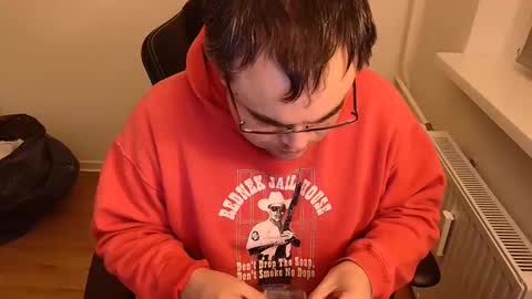 latexboy893 online show from 5, 3, 2026