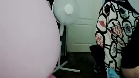 latexchris77 online show from 3, 8, 2026