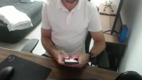 latexdave84 online show from 10, 2, 2026