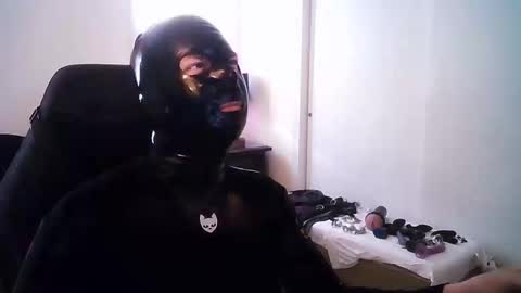 latexminheadroom online show from 24, 10, 2025