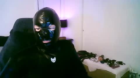 latexminheadroom online show from 26, 10, 2025