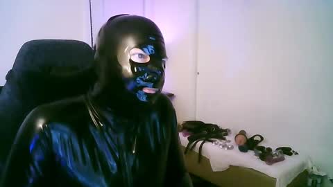 latexminheadroom online show from 27, 10, 2025