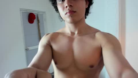 Snapshot of latin_beastx chatting on 13, 5, 2026 latin_beastx online show from 13, 5, 2026