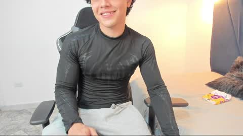 Snapshot of latin_beastx chatting on 19, 5, 2026 latin_beastx online show from 19, 5, 2026
