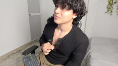 Snapshot of latin_beastx chatting on 17, 6, 2026 latin_beastx online show from 17, 6, 2026