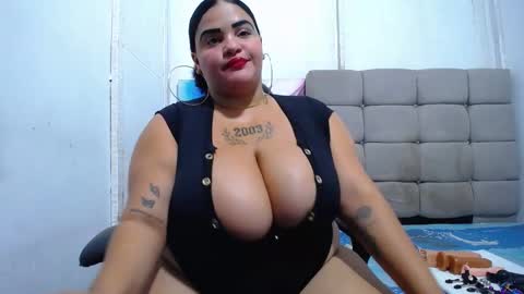 latina_bigboos12 online show from 26, 9, 2025