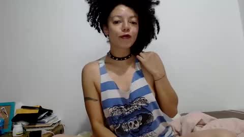 Latinacoka online show from 5, 2, 2025