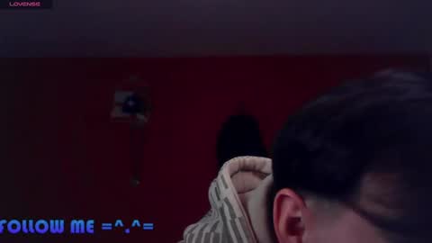 Aaron  I N D E P E N D E N T - M O D E L online show from 9, 3, 2025