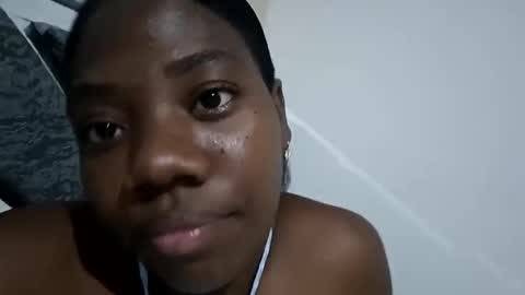 Latinhoney487 online show from 5, 4, 2026