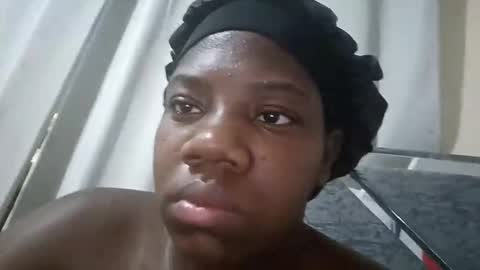 Latinhoney487 online show from 20, 4, 2026