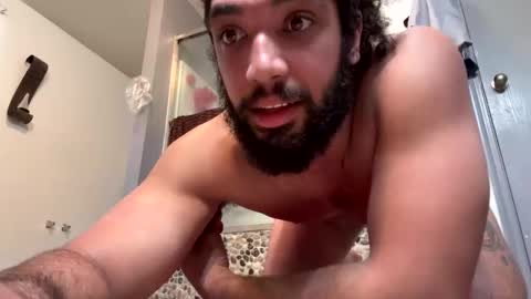 Snapshot of latinlover199518 chatting on 30, 10, 2025 latinlover199518 online show from 30, 10, 2025