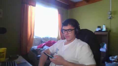 Snapshot of latinn_babe chatting on 8, 3, 2025 latinn_babe online show from 8, 3, 2025