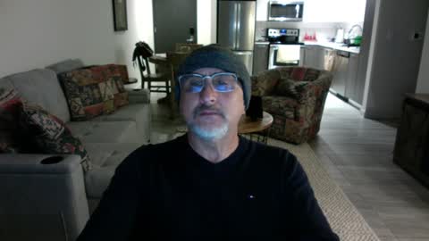 QS - INDEPENDENT MODEL online show from 9, 2, 2025