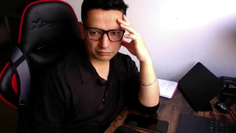 Snapshot of latino8484 chatting on 14, 10, 2025 latino8484 online show from 14, 10, 2025