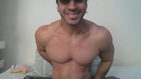 latino_rodri online show from 7, 5, 2026