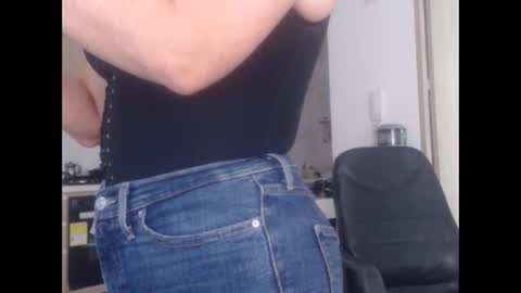 latinpaprika online show from 5, 3, 2025