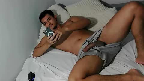 Aaron online show from 27, 4, 2026