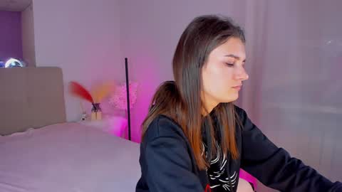 Laura online show from 19, 1, 2025